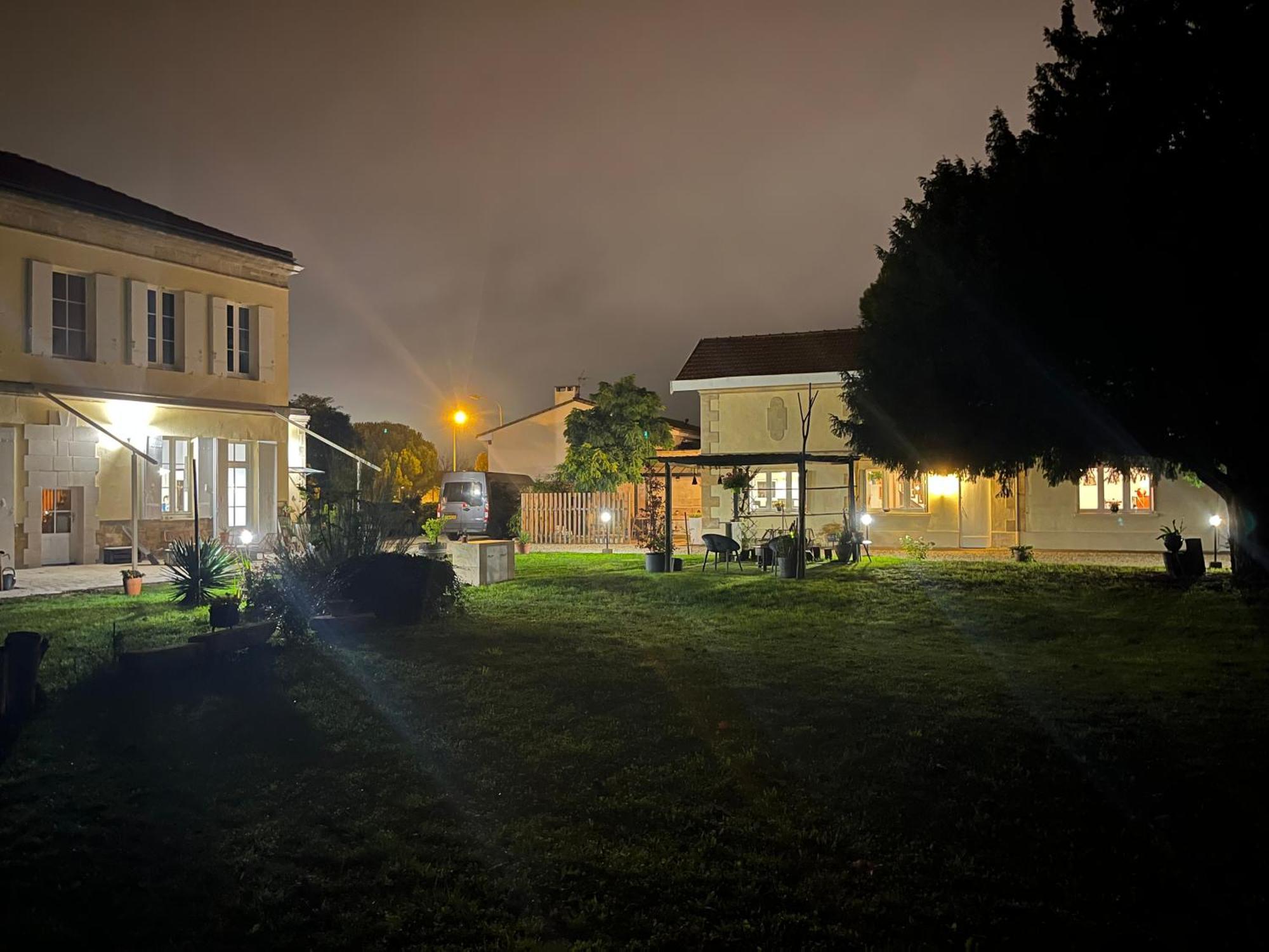 Villa Batisse En Pierre XVII Siecle 115 M² Avec Terrasse à Ambares-et-Lagrave Extérieur photo